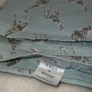 aden + anais Teal Giraffe Print Blanket